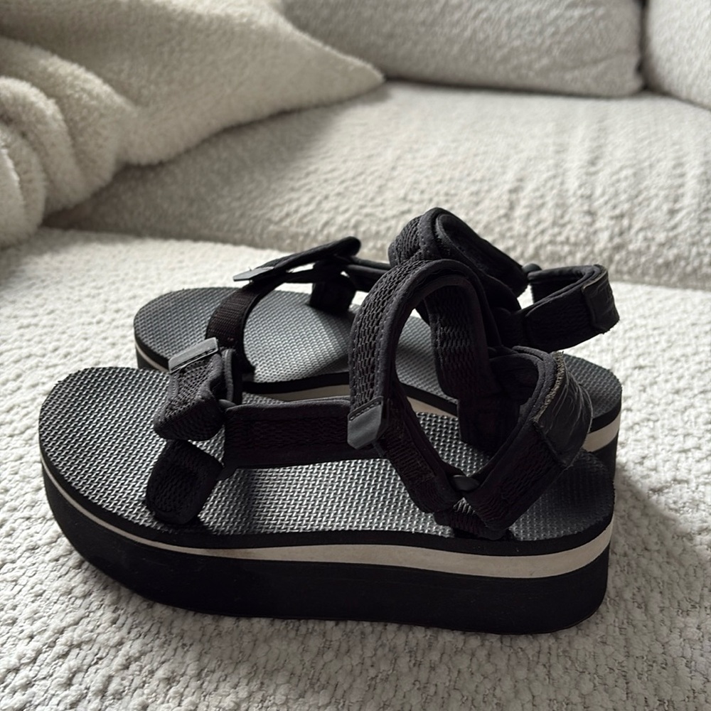 Platform Tevas